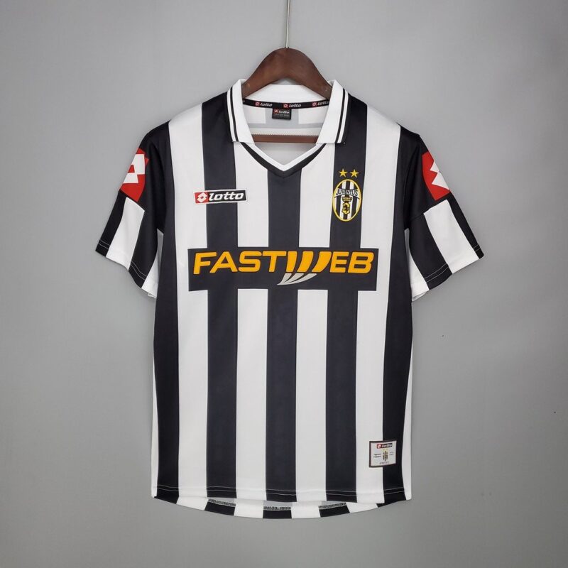 Juventus 01-02 Retro Home Kit
